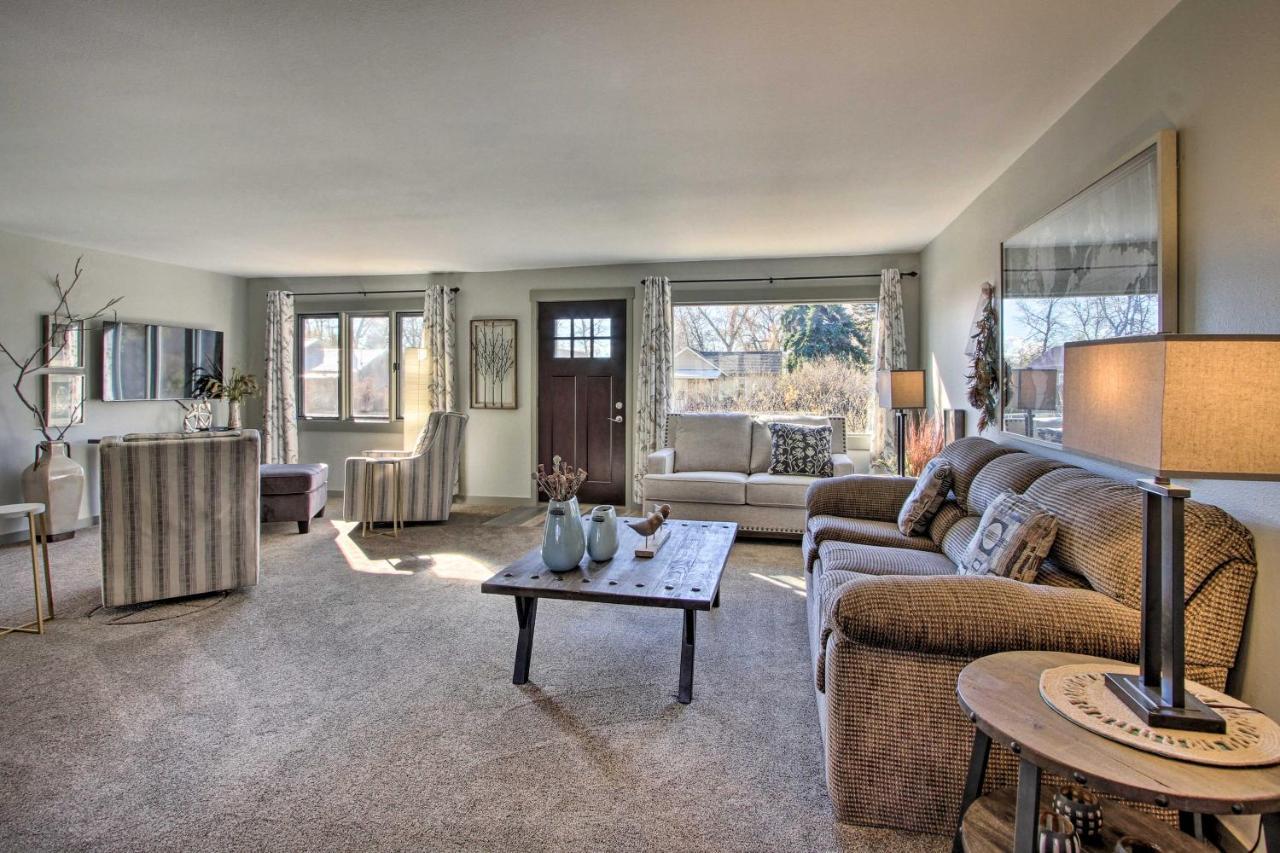 Cozy Choteau Home With Fire Pit, Grill, Yard! エクステリア 写真